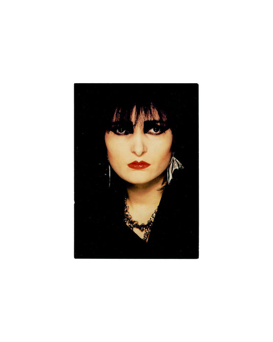 Siouxsie full-face studio portrait, Anabas AP146 postcard recto, 1986