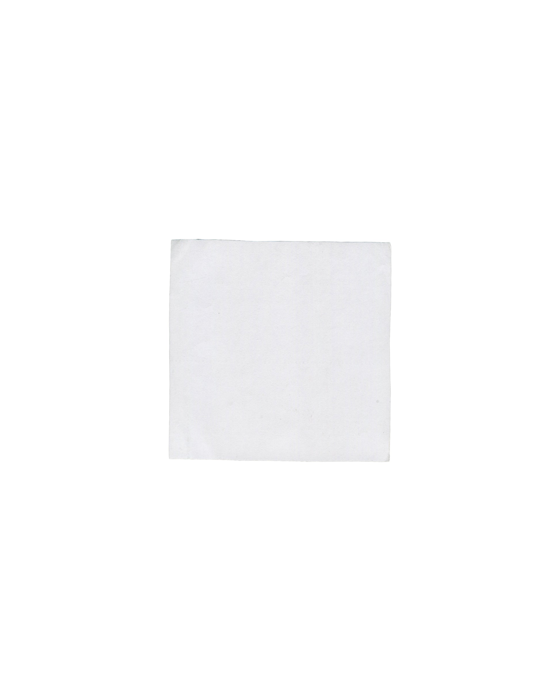 Loose insert verso — blank Art & Language, Too Dark to Read, Musée d'art moderne Lille Métropole, 2002. Loose square insert verso, 12 × 12 cm: plain white coated card, entirely blank. Slight creasing and surface marking consistent with placement inside folded guide.