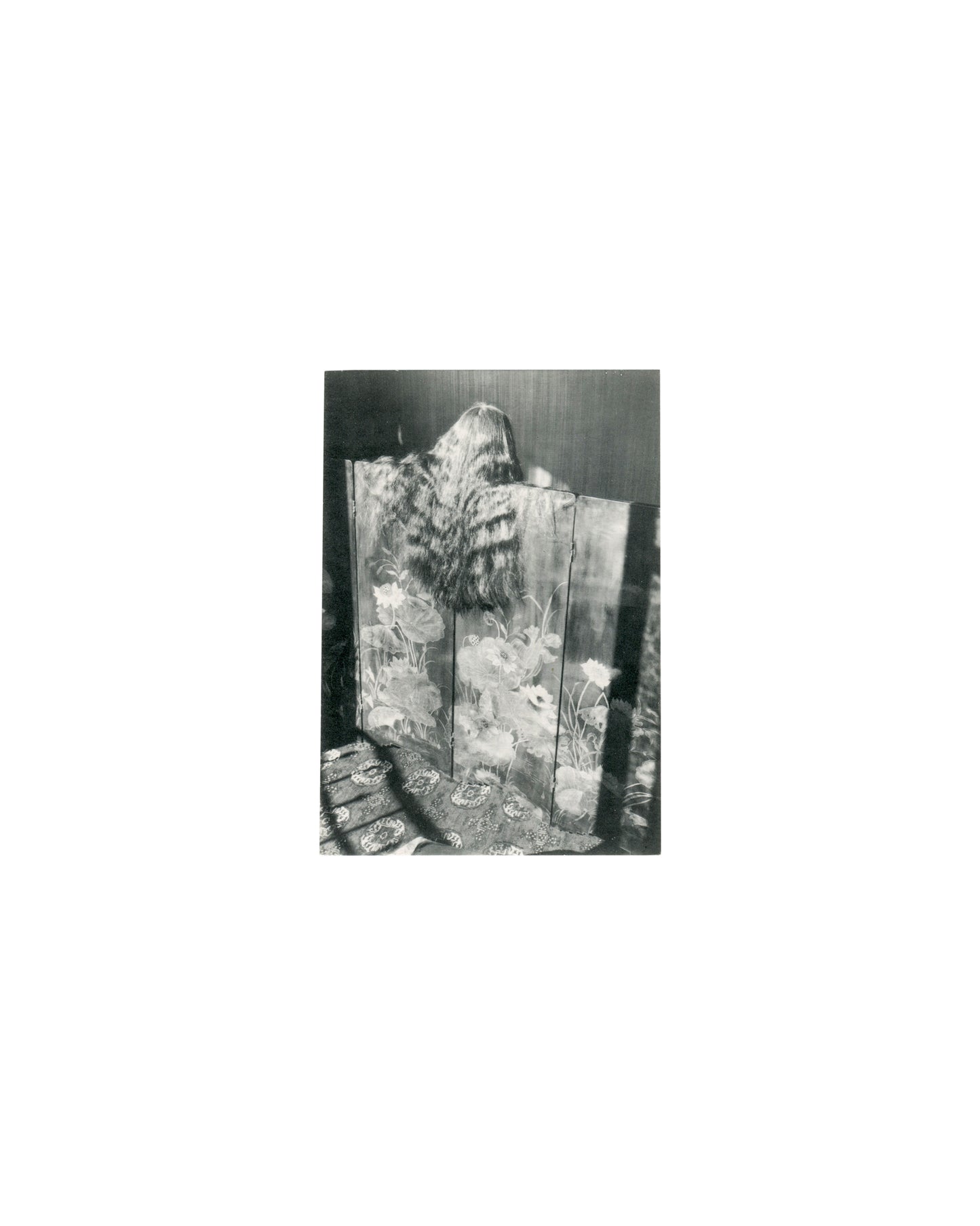 Édouard Boubat, Boubat par Boubat, ARC Musée d'Art moderne Paris 1980, figure turned away before floral folding screen