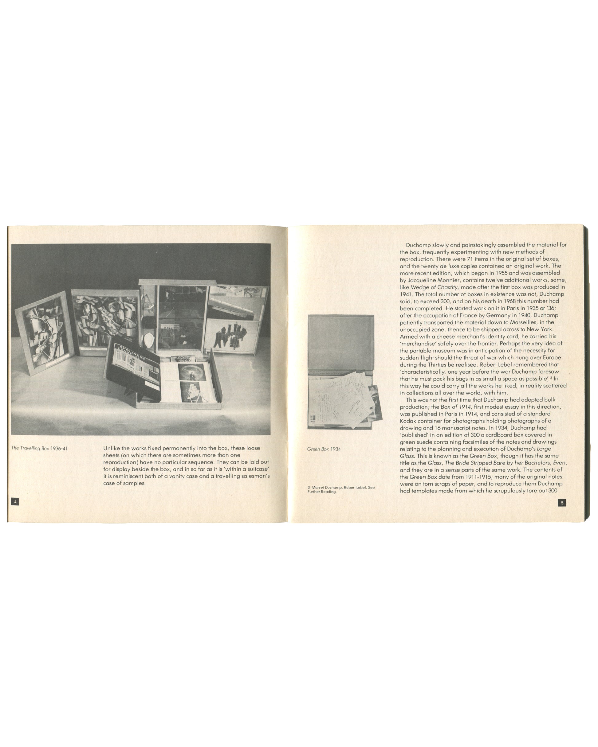 Interior spread, Marcel Duchamp's Travelling Box, Arts Council of Great Britain, London, 1982. Pages 20–21. Left: 'THE TRAVELLING BOX / Box in a Suitcase / La Boîte en Valise' — numbered diagram of open box showing positions of 15 mounted works; numbered checklist of contents mounted in box (items 1–15) with titles in English and French, locations and dates. Right: numbered checklist of contents mounted on separate sheets (items 16–36) with bilingual titles; black-and-white reproduction of 'Sad Young Man in