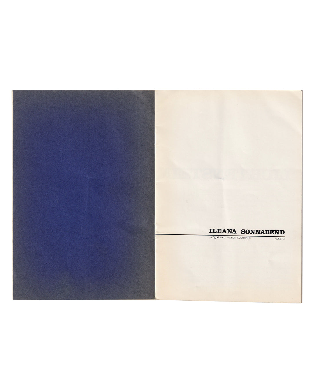 Closing spread, Roy Lichtenstein catalogue, Galerie Ileana Sonnabend, Paris, 1965. Verso: inside rear wrapper printed solid deep blue, Benday-dot cover design visible in reverse. Recto: colophon page in cream, gallery imprint at lower centre reading ILEANA SONNABEND / 37 QUAI DES GRANDS AUGUSTINS / PARIS VI, set in spaced sans-serif capitals with rule above. Vertical use fold visible on recto. Catalogue open flat.
