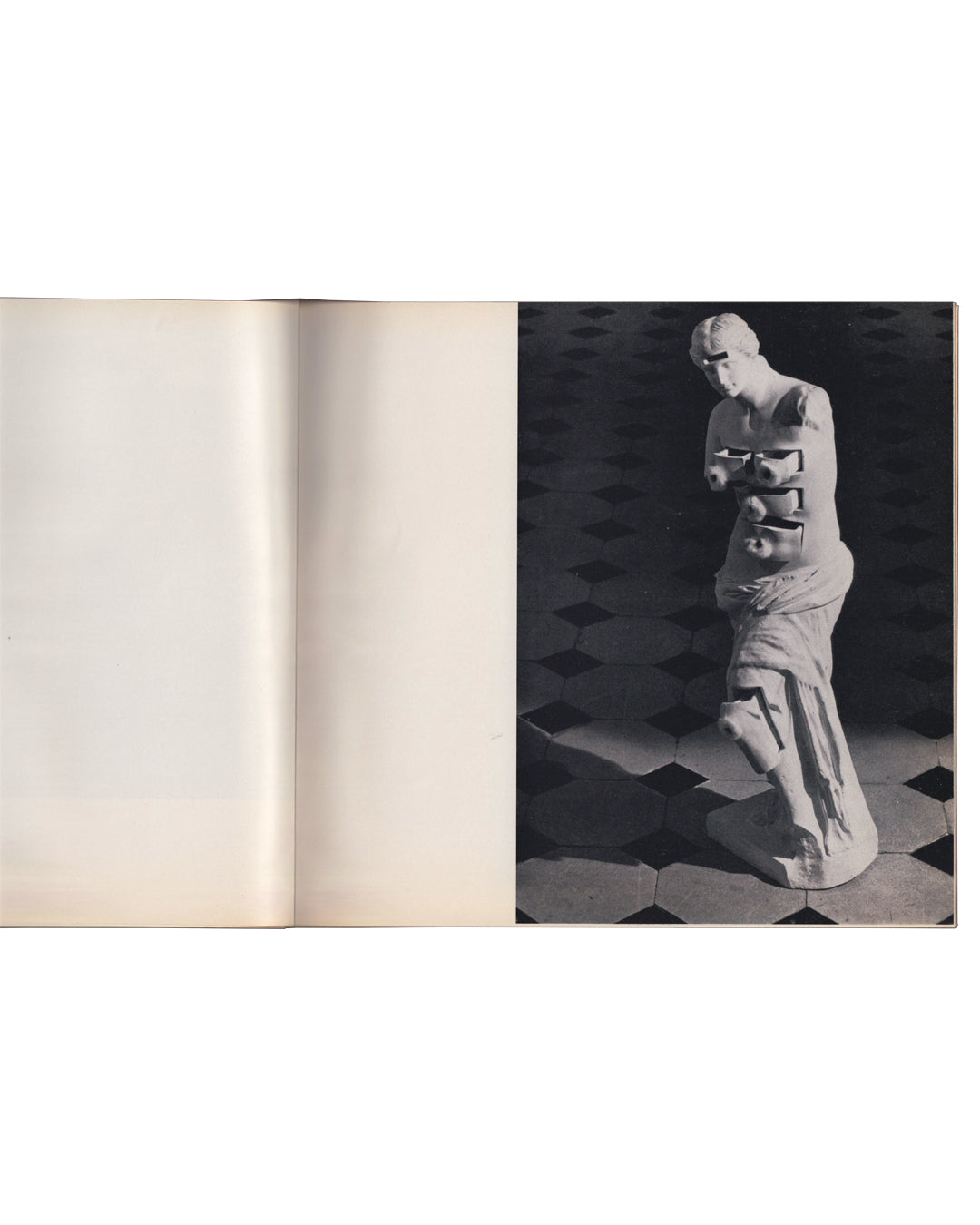 Interior spread from Seul, et le corps…, Galerie du Dragon, Paris, c.1966, showing a black-and-white photograph of a plaster or stone sculpture on the right page: a standing female figure with the torso horizontally segmented into three stacked sections, the head bowed, one arm lowered, photographed against a geometric diamond-patterned tiled floor and dark background, the fragmentation of the body recalling Surrealist and postwar figurative concerns