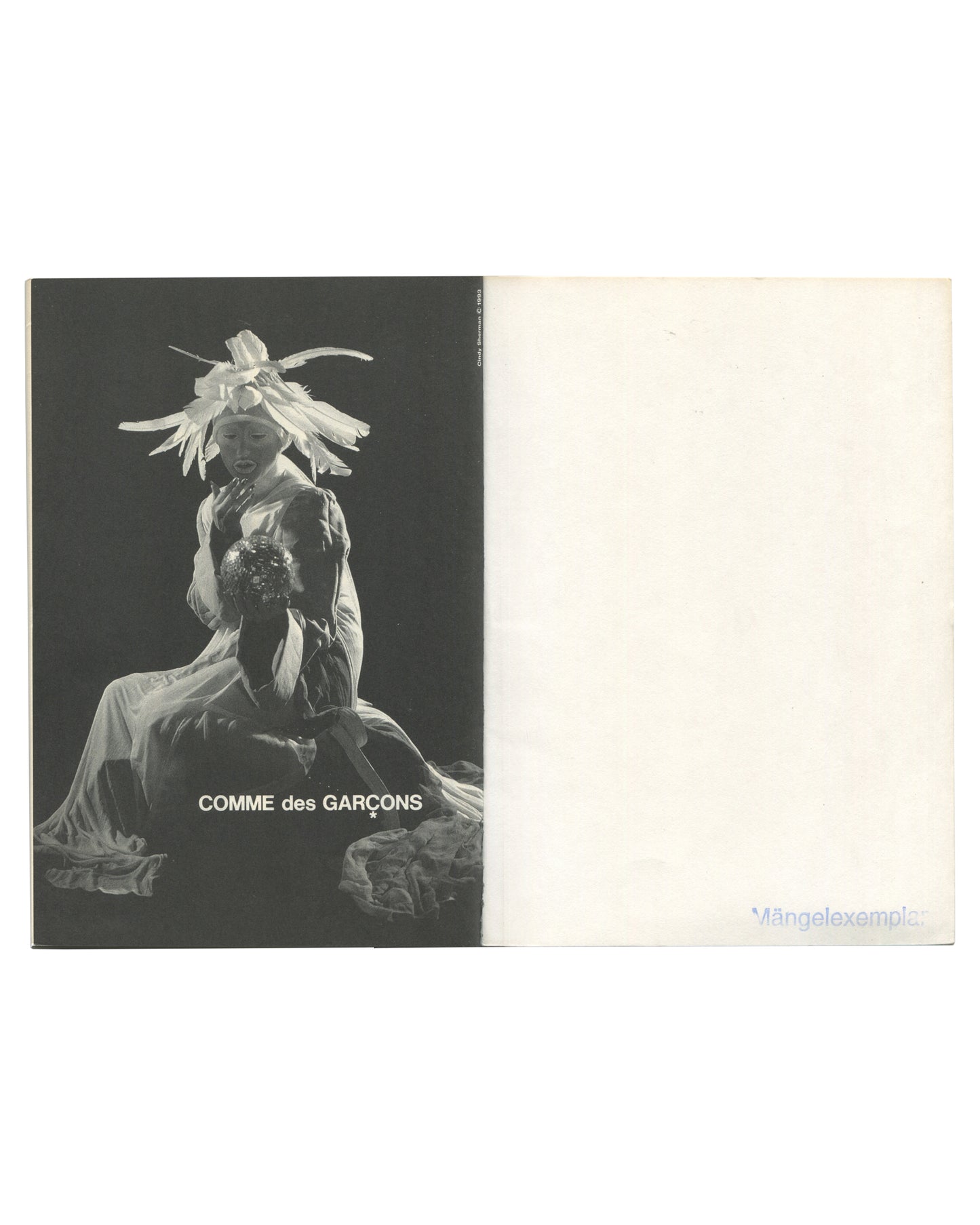 Cindy Sherman, Kunst heute Nr. 14, 1995, interior: full-page b&w Comme des Garçons ad — Sherman in white floral headdress, dark ground; Mängelexemplar stamp, rear page